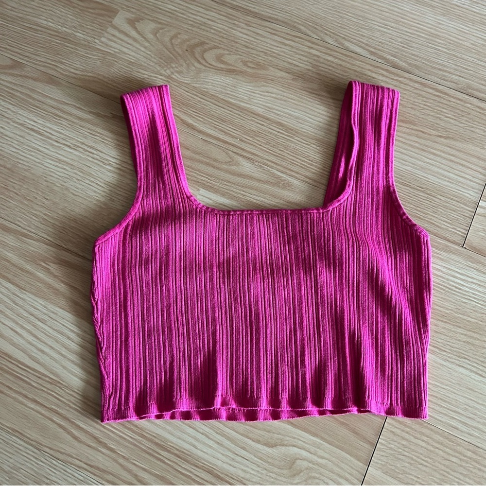 H&M Light Ribbed Cerise Cropped Top Large